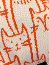 Load image into Gallery viewer, Cats on a Soft Morning - knitted bag: Small
