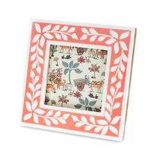 Load image into Gallery viewer, Square resin picture frame (3.5" X 3.5") - Pink