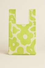 Load image into Gallery viewer, Retro Petal - knitted bag: Red / Medium
