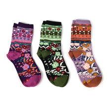 Load image into Gallery viewer, Pom - Bold Floral Cotton Blend Sock Set
