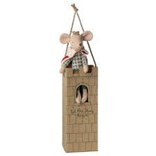 Load image into Gallery viewer, Maileg - King Mouse Dad
