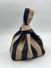 Load image into Gallery viewer, Classic Stripe – Knitted BAG: Black / Small
