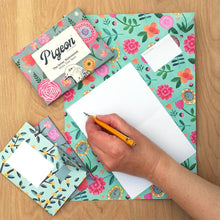 Load image into Gallery viewer, Wildflower Pigeon, Floral Letter Pack - Pack of 6 Letters
