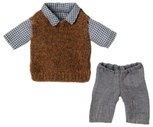 Load image into Gallery viewer, Maileg - Shirt, slipcover and pants for Teddy dad

