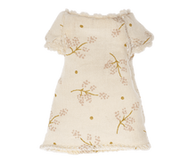 Load image into Gallery viewer, Maileg Nightgown for little sister mouse

